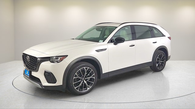 2025 Mazda CX-70 Plug-In Hybrid Premium Package photo 2