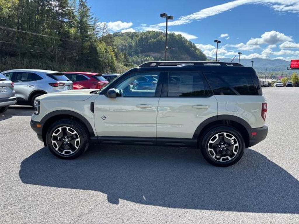 Used 2024 Ford Bronco Sport Outer Banks 4X4 SUV