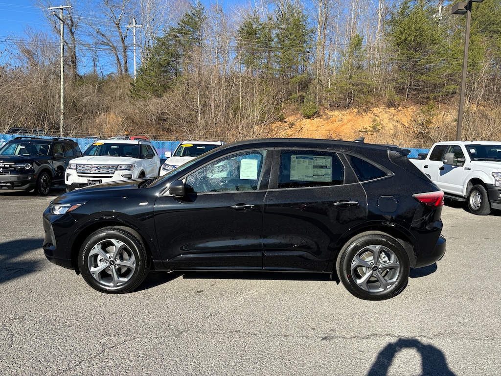 New 2024 Ford Escape For Sale at Cumberland Ford Motors Inc VIN