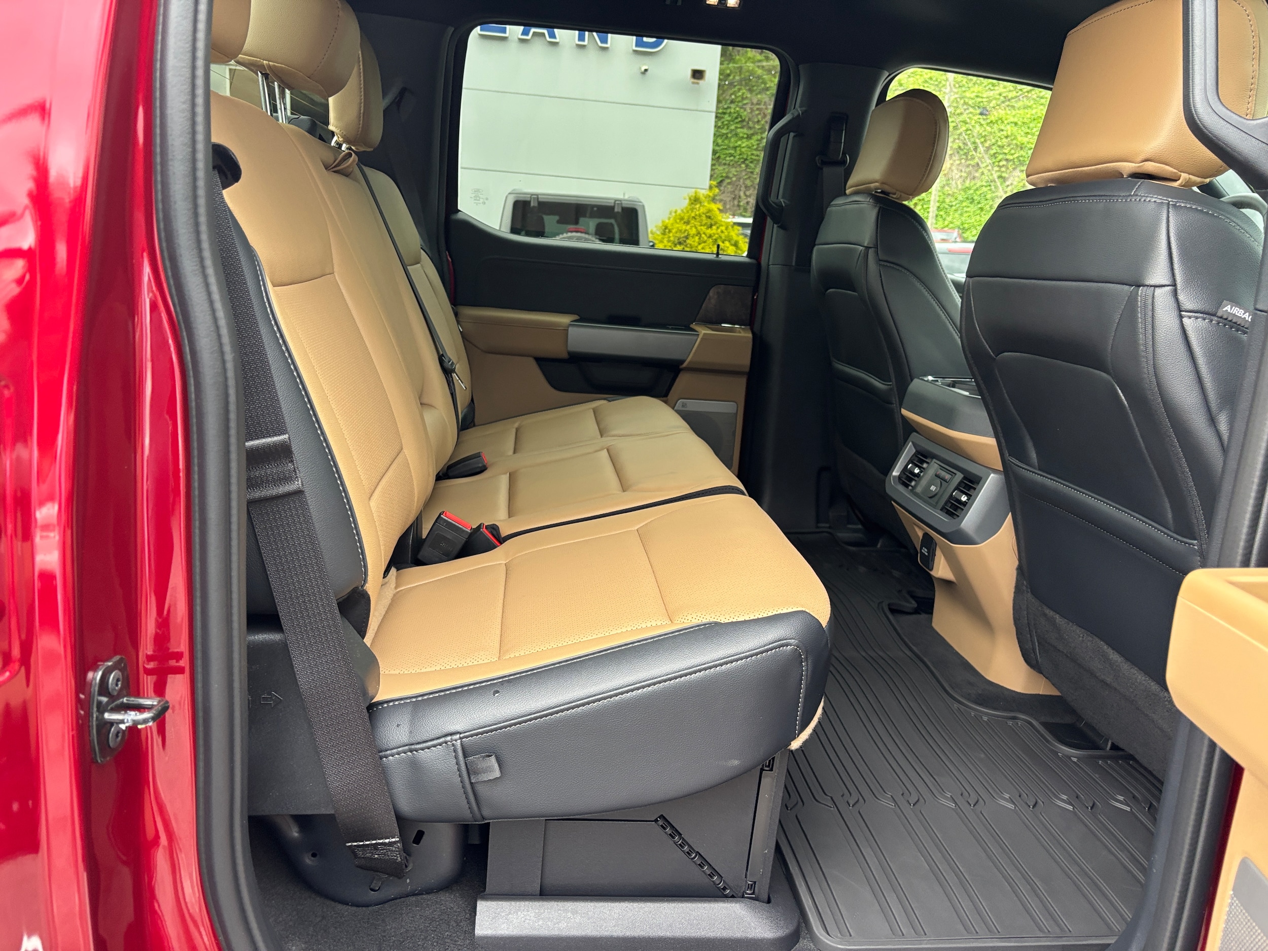 2026 Ford F-250 Super Duty Lariat - Photo 14