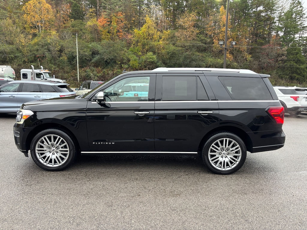 Used 2022 Ford Expedition Platinum 4X4 SUV