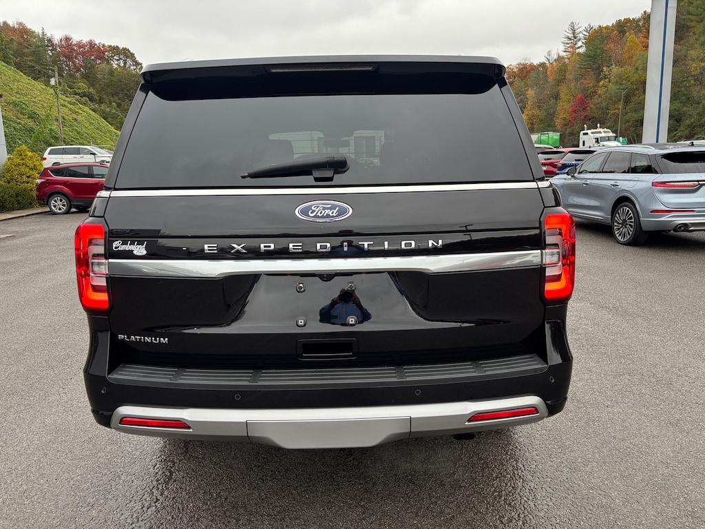 Used 2022 Ford Expedition Platinum 4X4 SUV