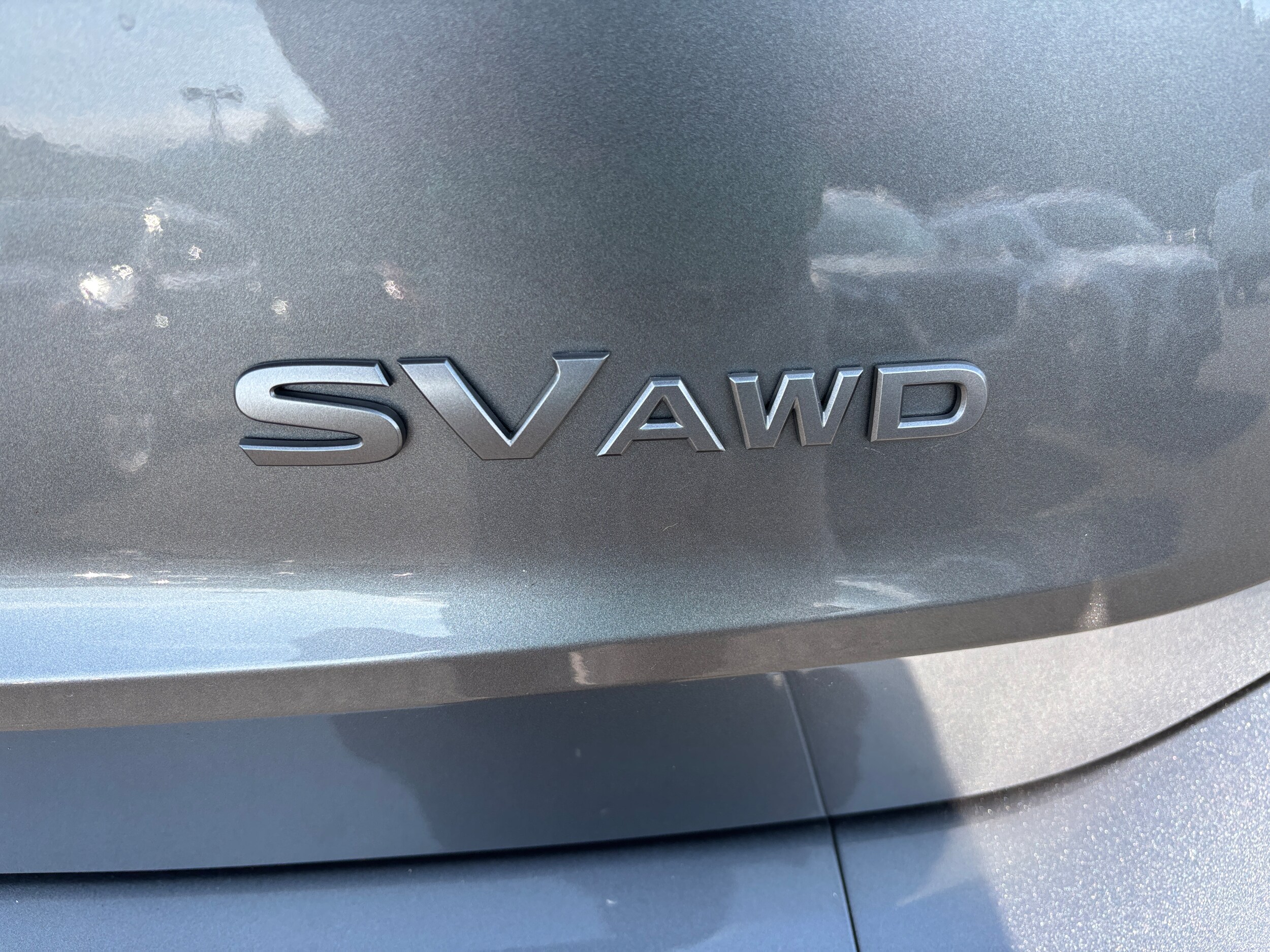 2024 Nissan Rogue SV photo 3