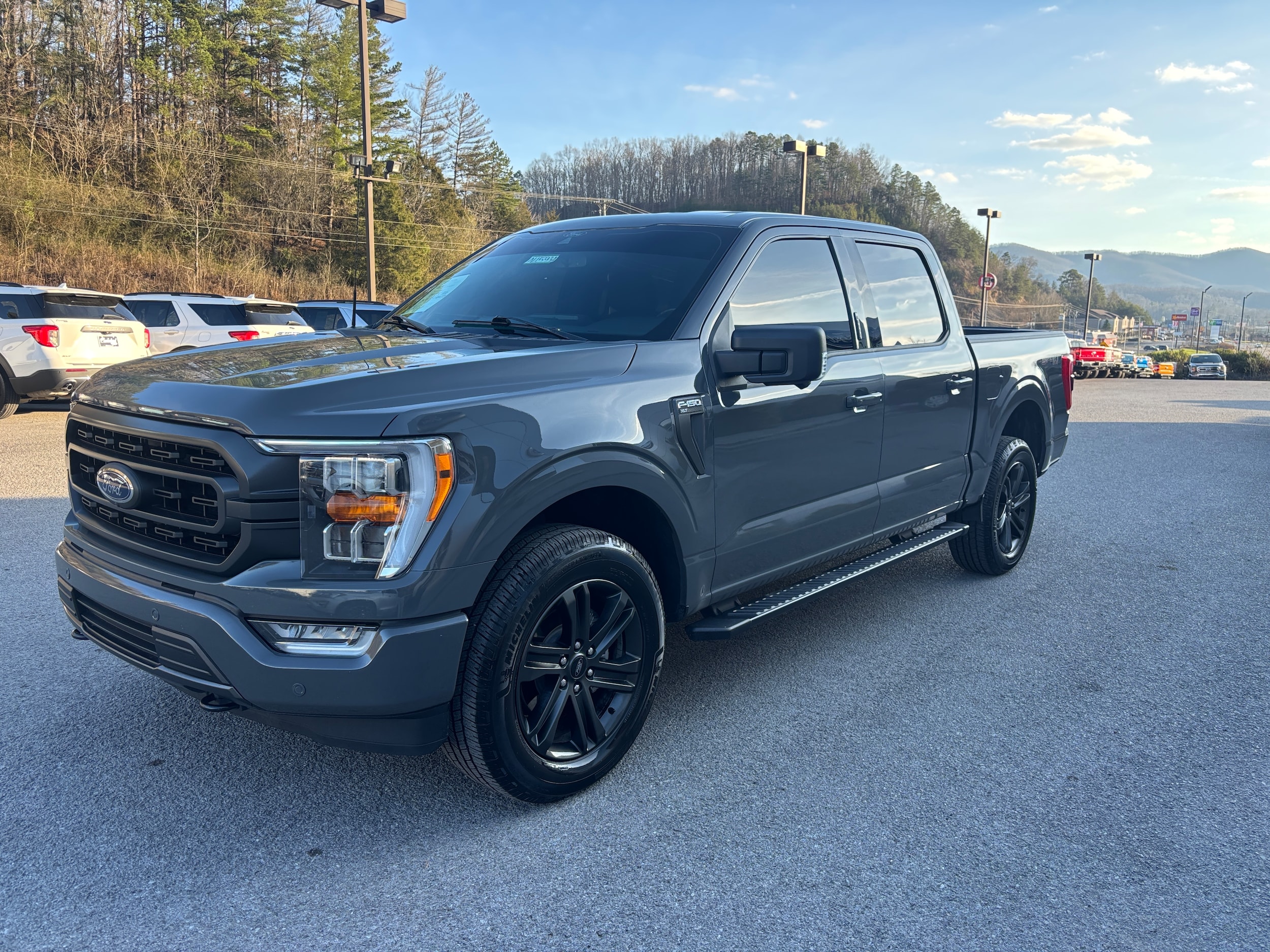 2021 Ford F-150 XLT's photo