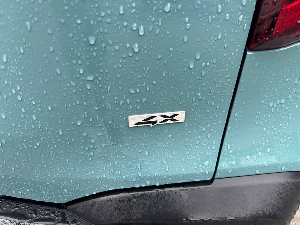 Used 2025 Kia Seltos EX AWD SUV