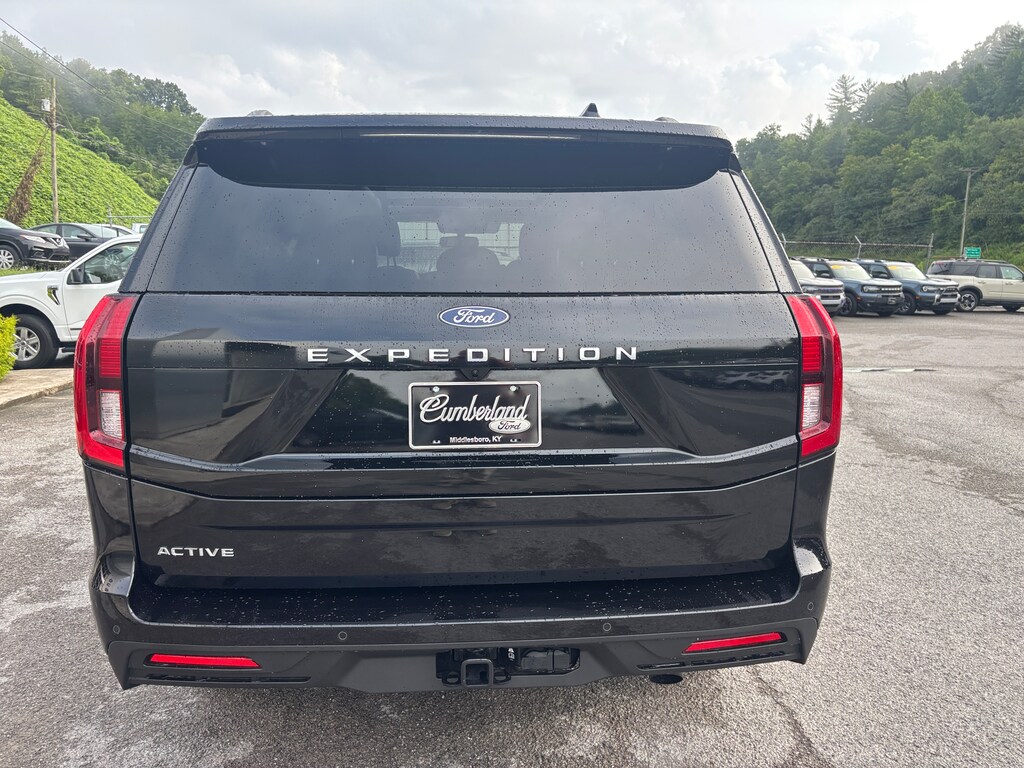 Used 2025 Ford Expedition Active 4X4 SUV