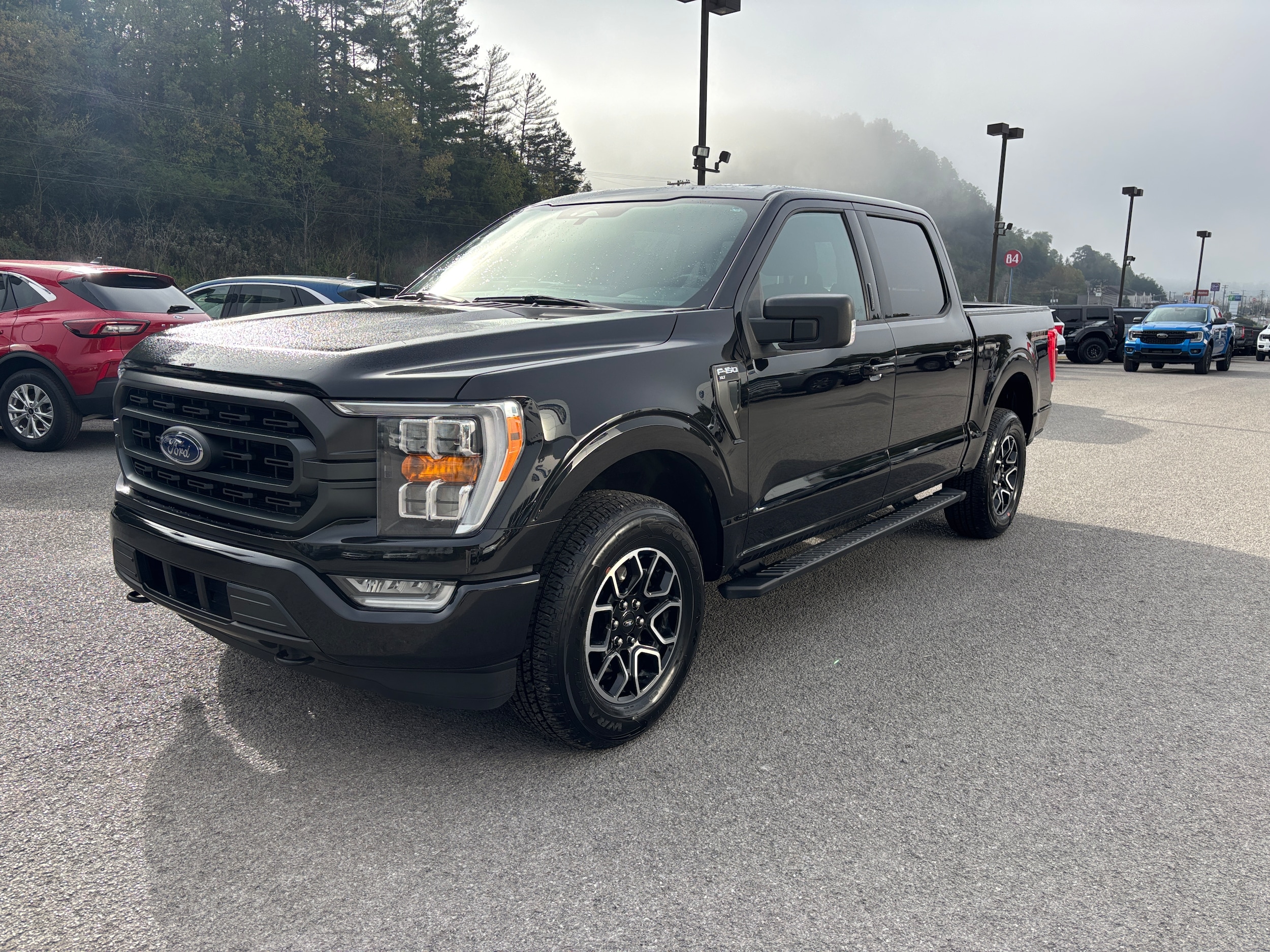 2023 Ford F-150 XLT's photo