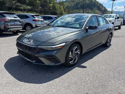 2025 Hyundai Elantra SEL Sport Sedan