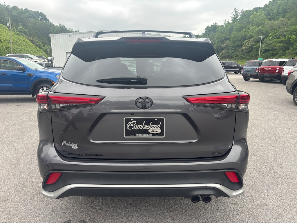 Used 2021 Toyota Highlander XSE Front Wheel Drive SUV
