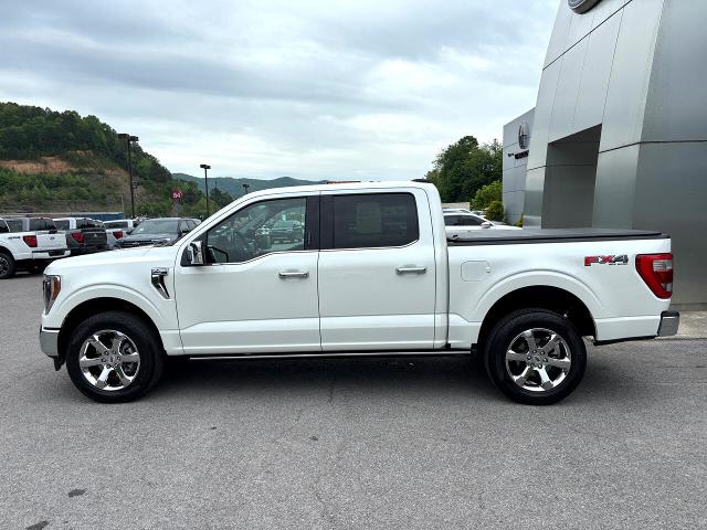 2023 Ford F-150 Lariat FX4 photo 2