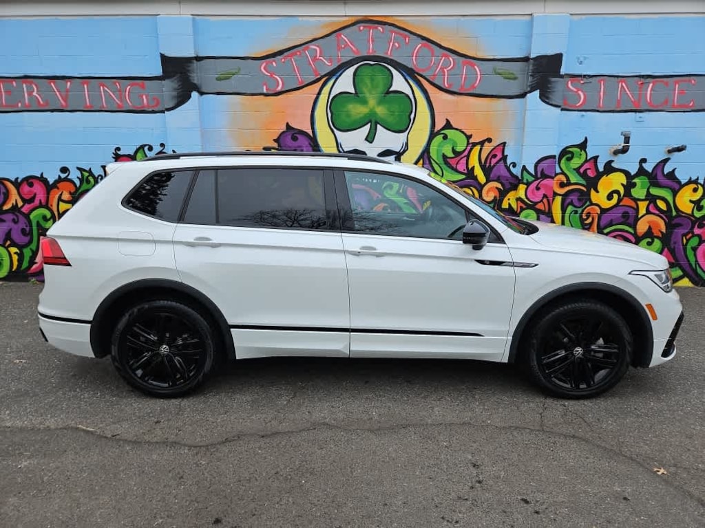 Certified 2022 Volkswagen Tiguan 2.0T SE R-Line Black SUV