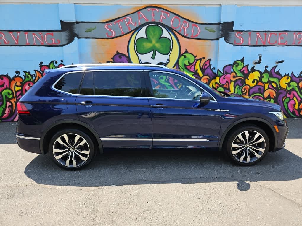 2022 Volkswagen Tiguan SEL Premium R-Line photo 3