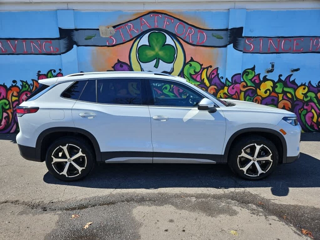 Certified 2025 Volkswagen Tiguan 2.0T SE SUV