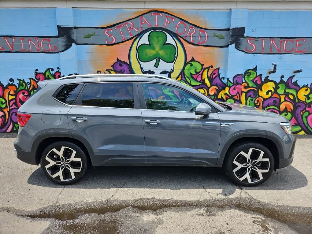 2023 Volkswagen Taos SEL photo 4