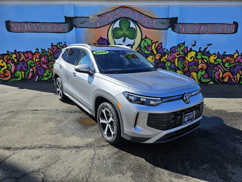 New 2025 Volkswagen Tiguan SE SUV