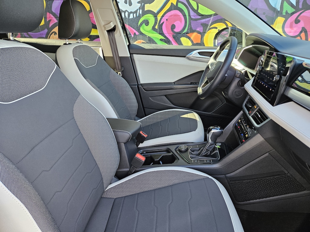 New 2025 Volkswagen Taos SE SUV