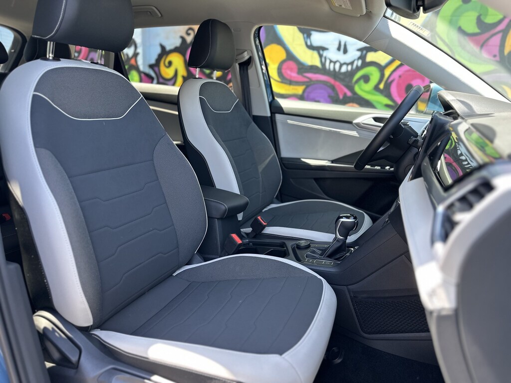 New 2025 Volkswagen Taos SE SUV