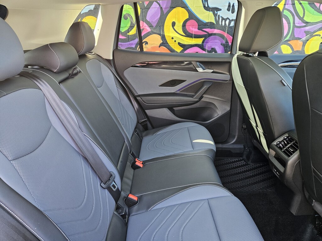 New 2025 Volkswagen Tiguan SE SUV