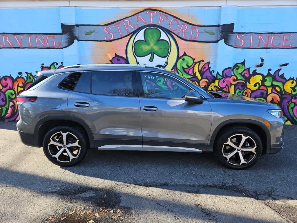 Certified 2025 Volkswagen Tiguan 2.0T SE SUV