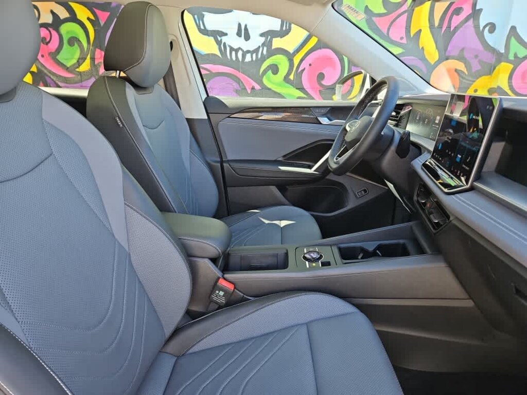 Certified 2025 Volkswagen Tiguan 2.0T SE SUV