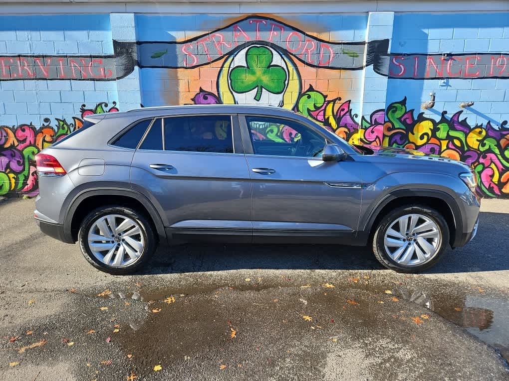 2021 Volkswagen Atlas Cross Sport SE Technology photo 3