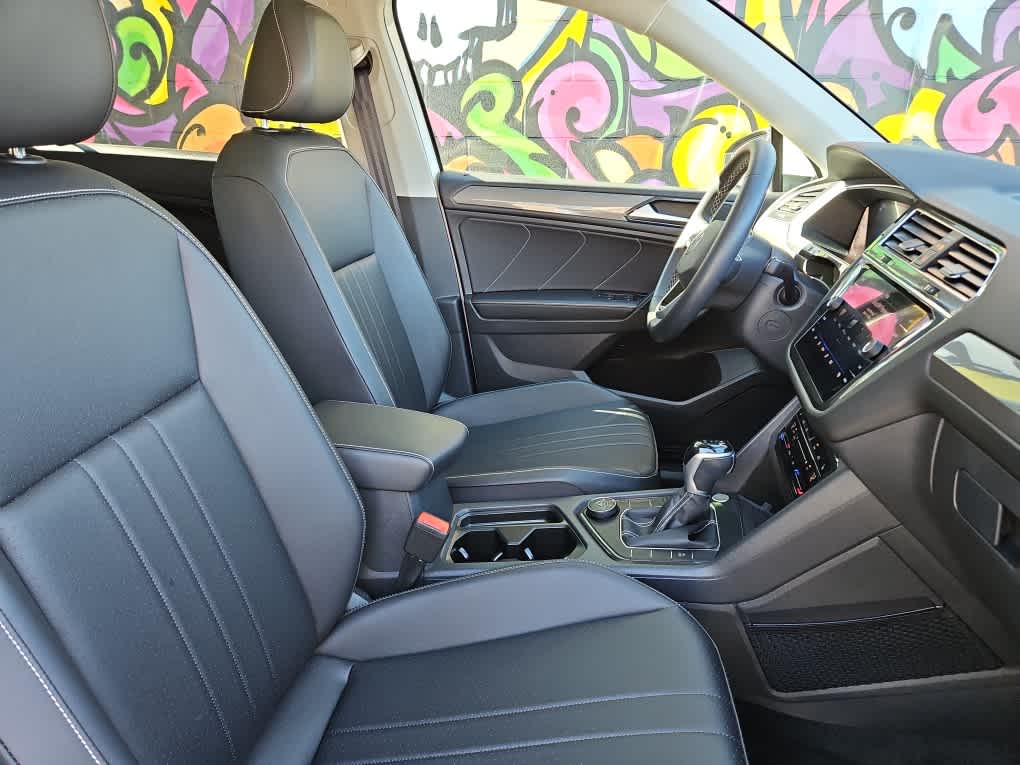 2022 Volkswagen Tiguan SE photo 4