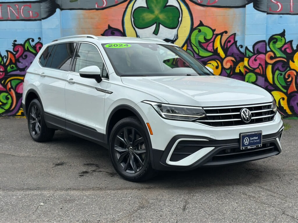 Used 2024 Volkswagen Tiguan 2.0T SE SUV