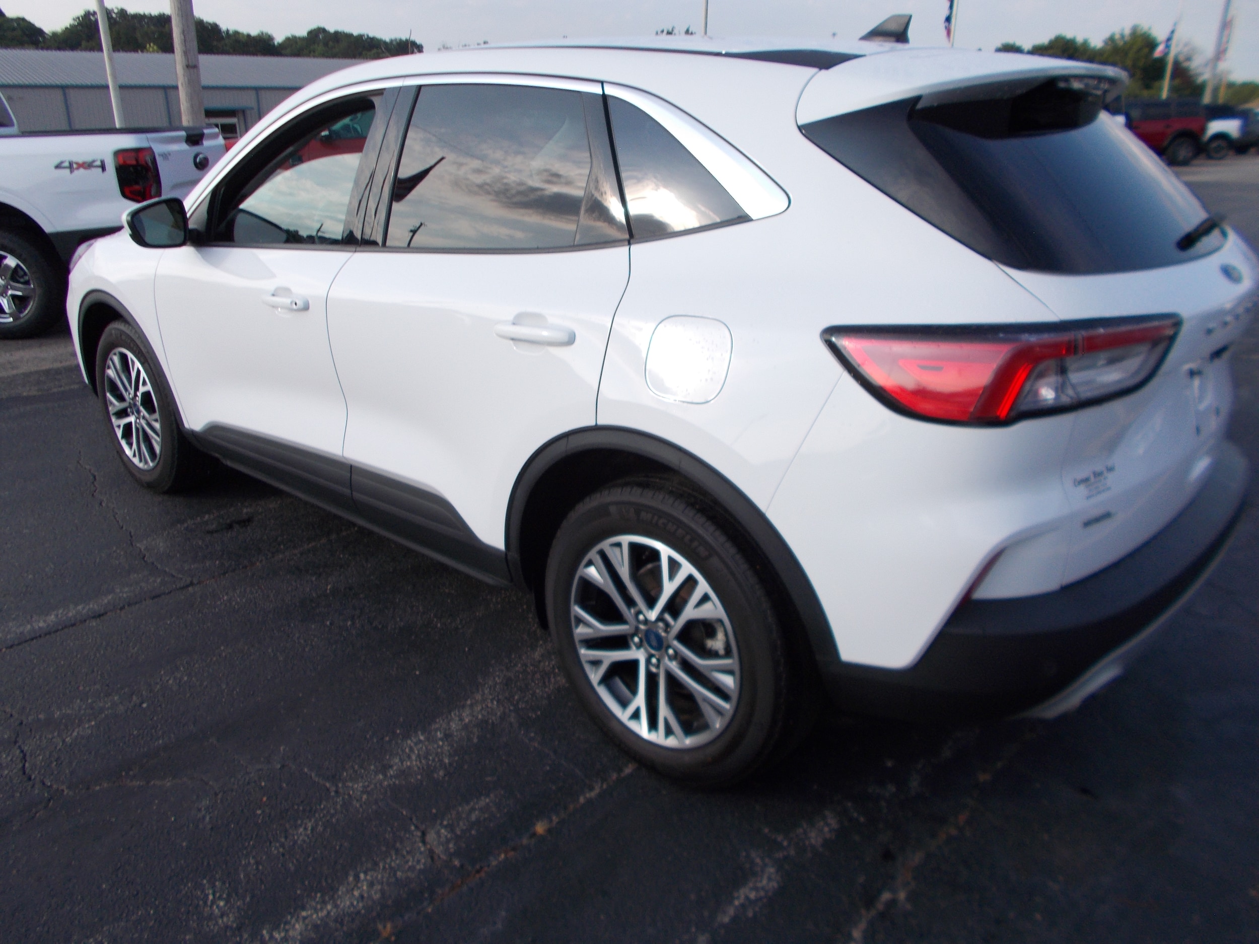 2022 Ford Escape SEL - Photo 6
