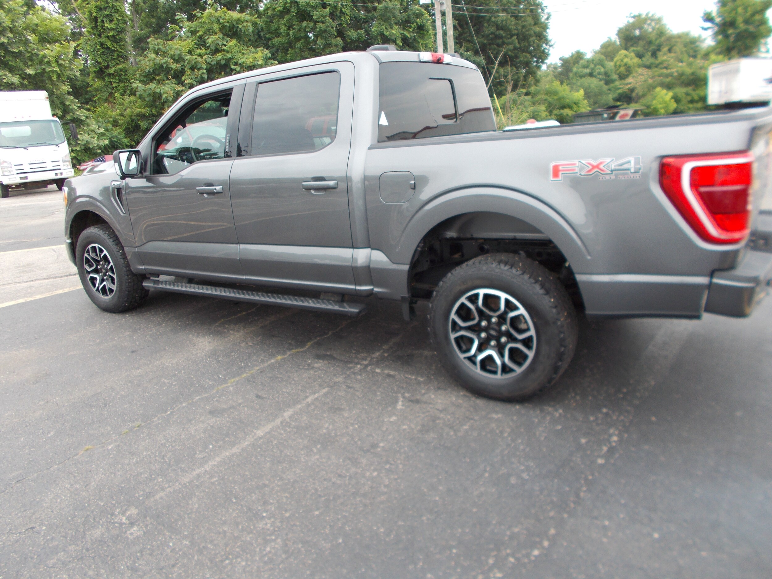 2022 Ford F-150 XLT photo 3
