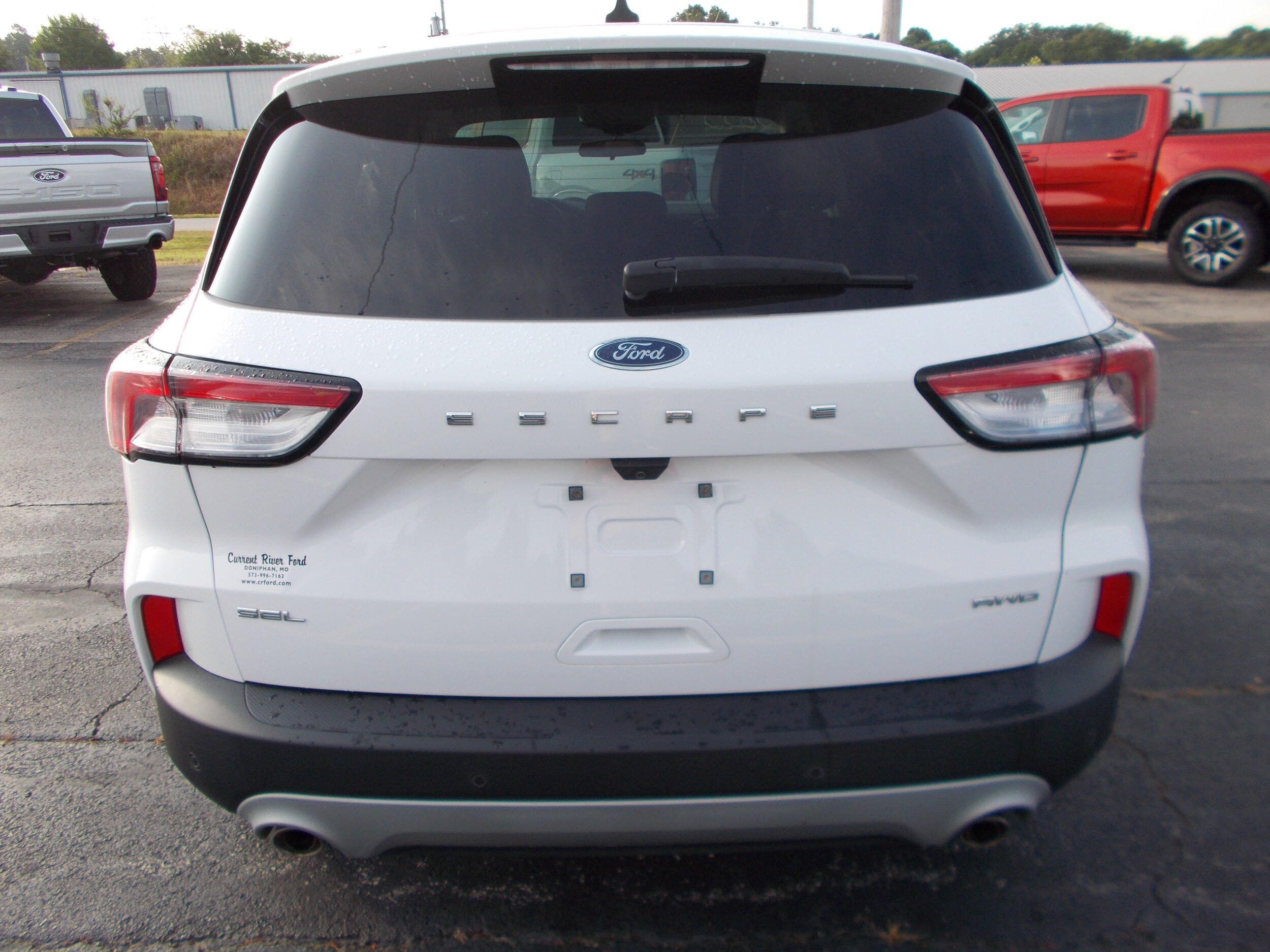 2022 Ford Escape SEL photo 3