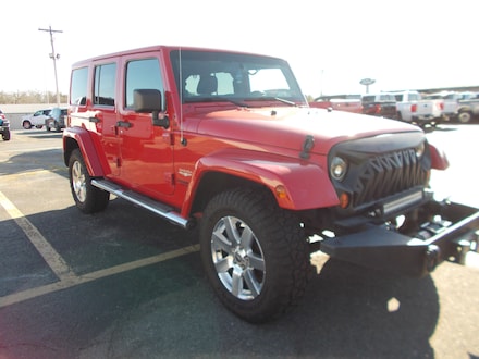 2013 Jeep Wrangler Unlimited Sahara SUV