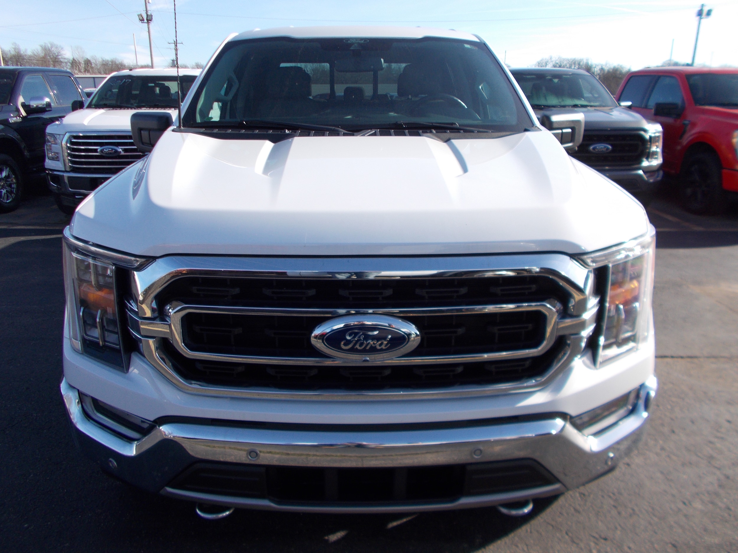 Used 2021 Ford F-150 XLT with VIN 1FTEW1EP8MFC44854 for sale in Doniphan, MO