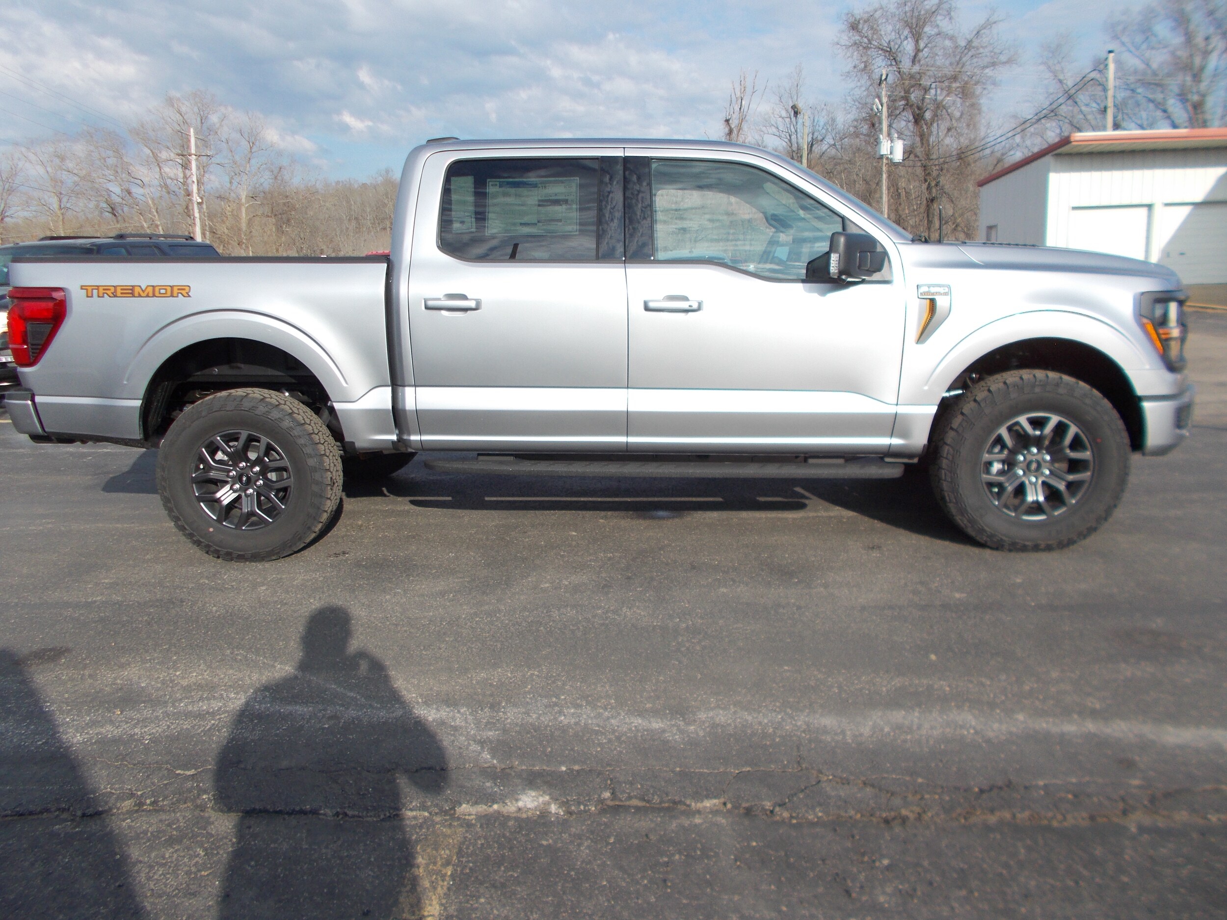 2025 Ford F-150 Tremor photo 2
