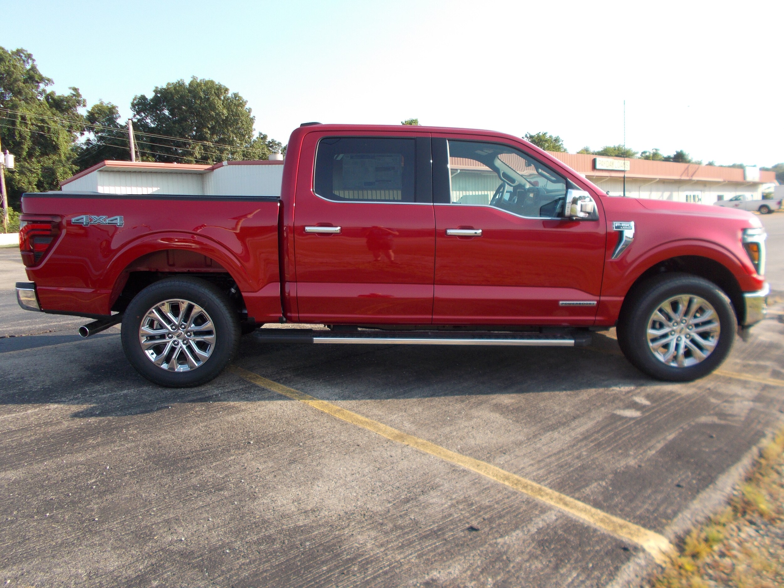 2025 Ford F-150 Lariat photo 2