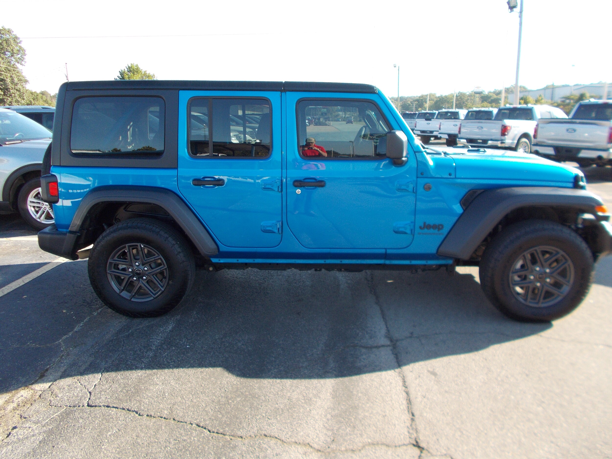 2024 Jeep Wrangler Sport photo 2