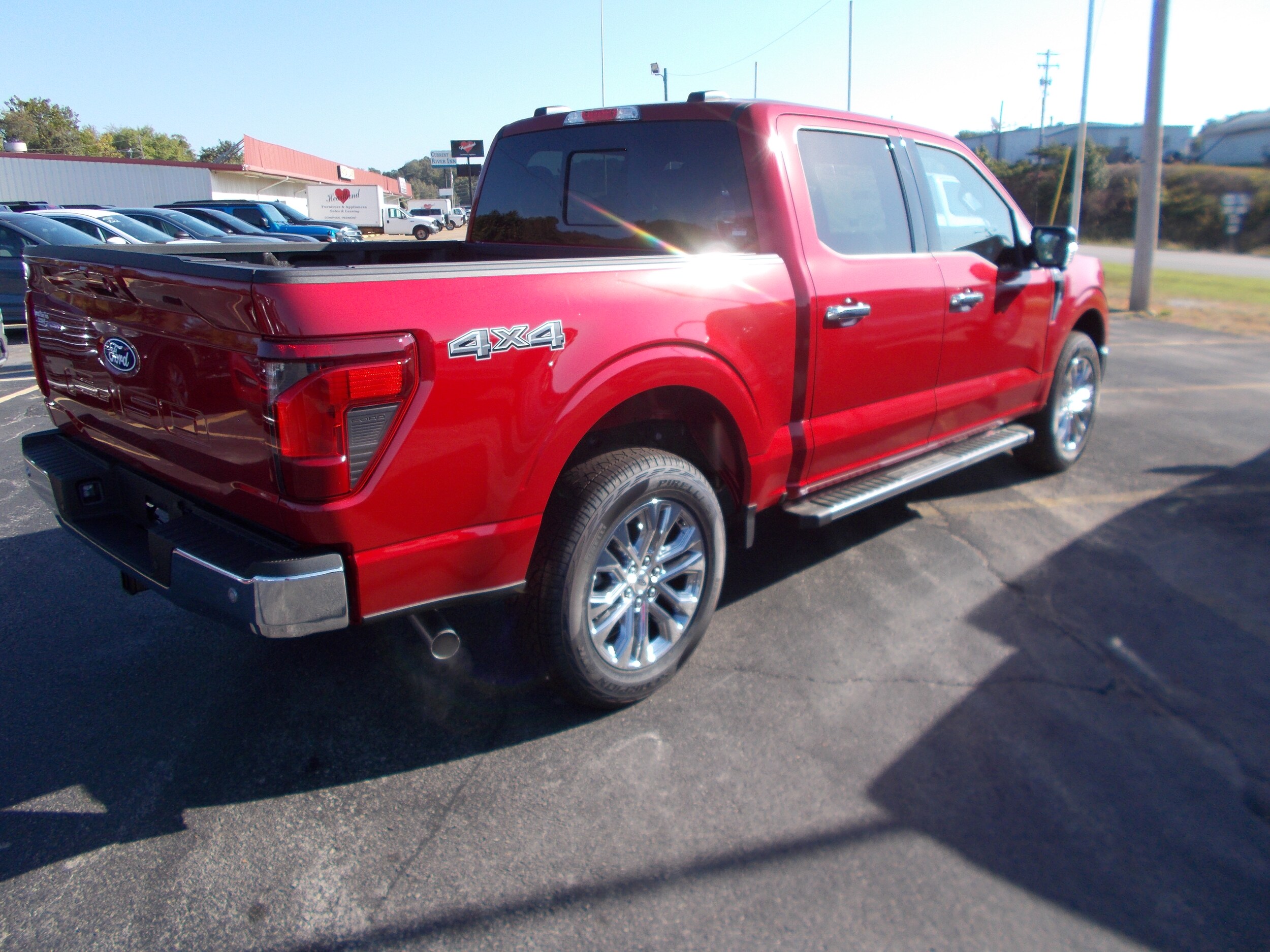 2025 Ford F-150 XLT photo 3