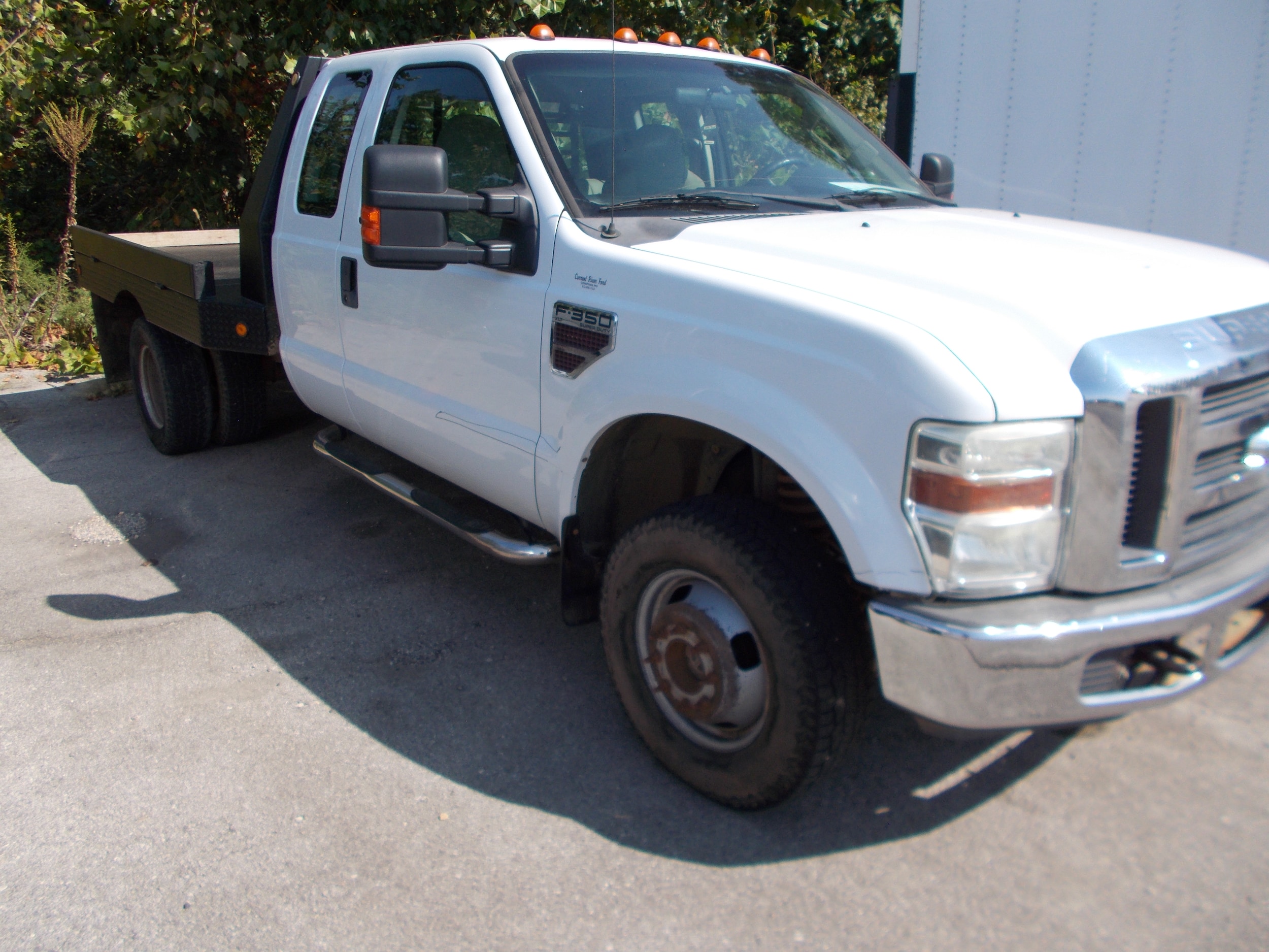 2008 Ford F-350 Super Duty Chassis Cab XLT
