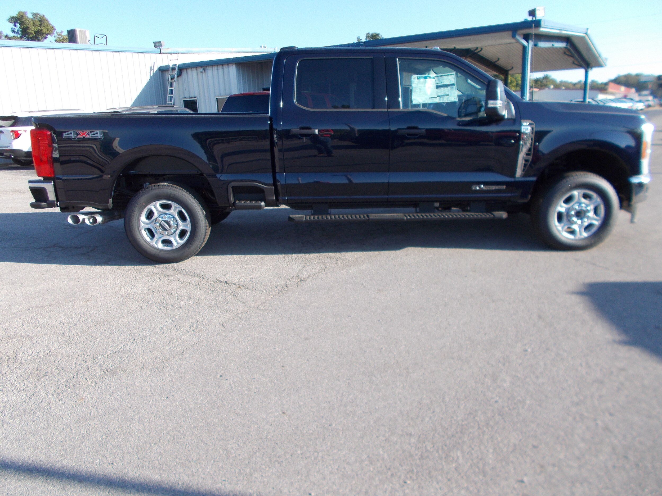 2025 Ford F-250 XLT photo 2