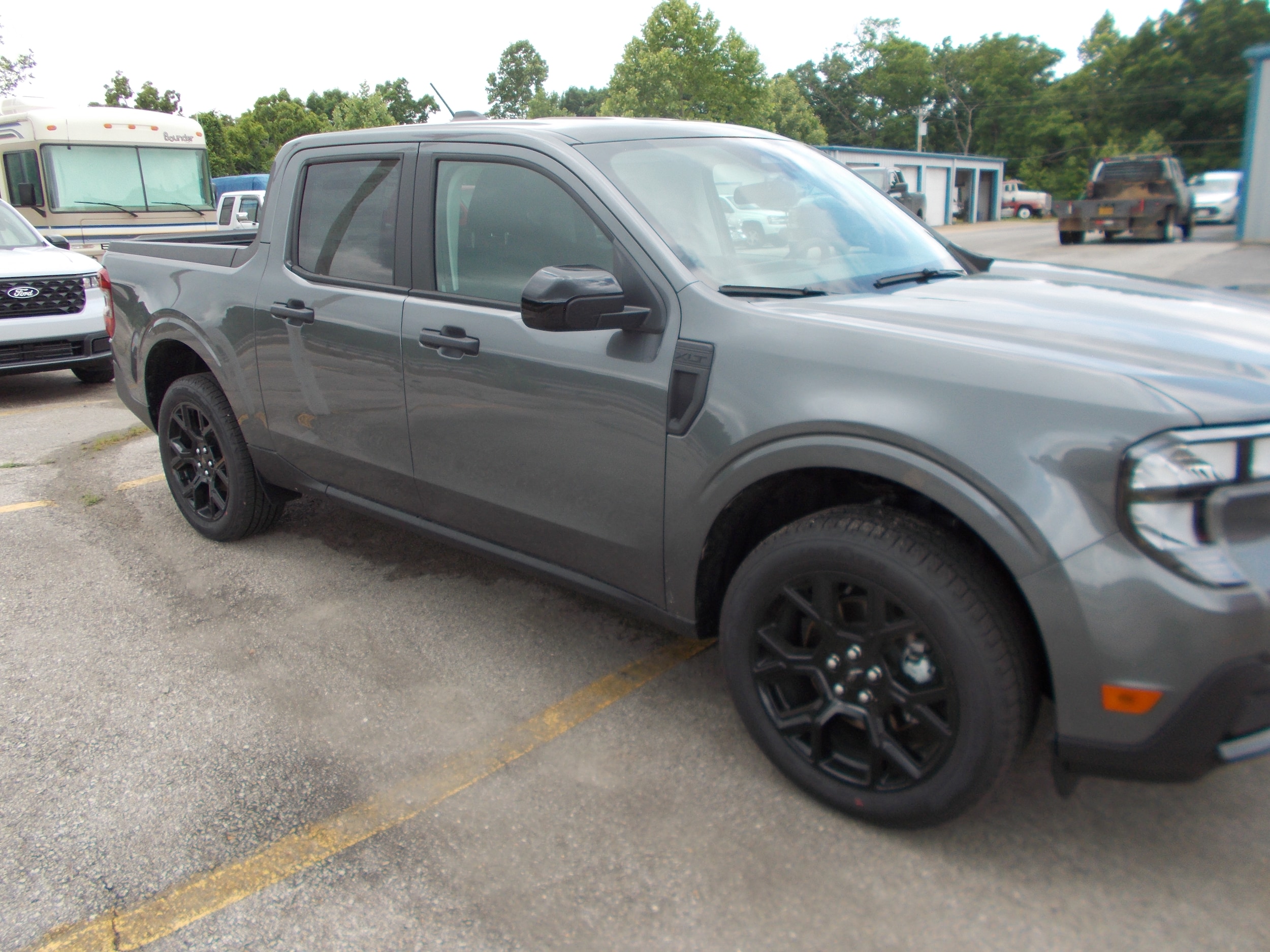 2025 Ford Maverick XLT's photo