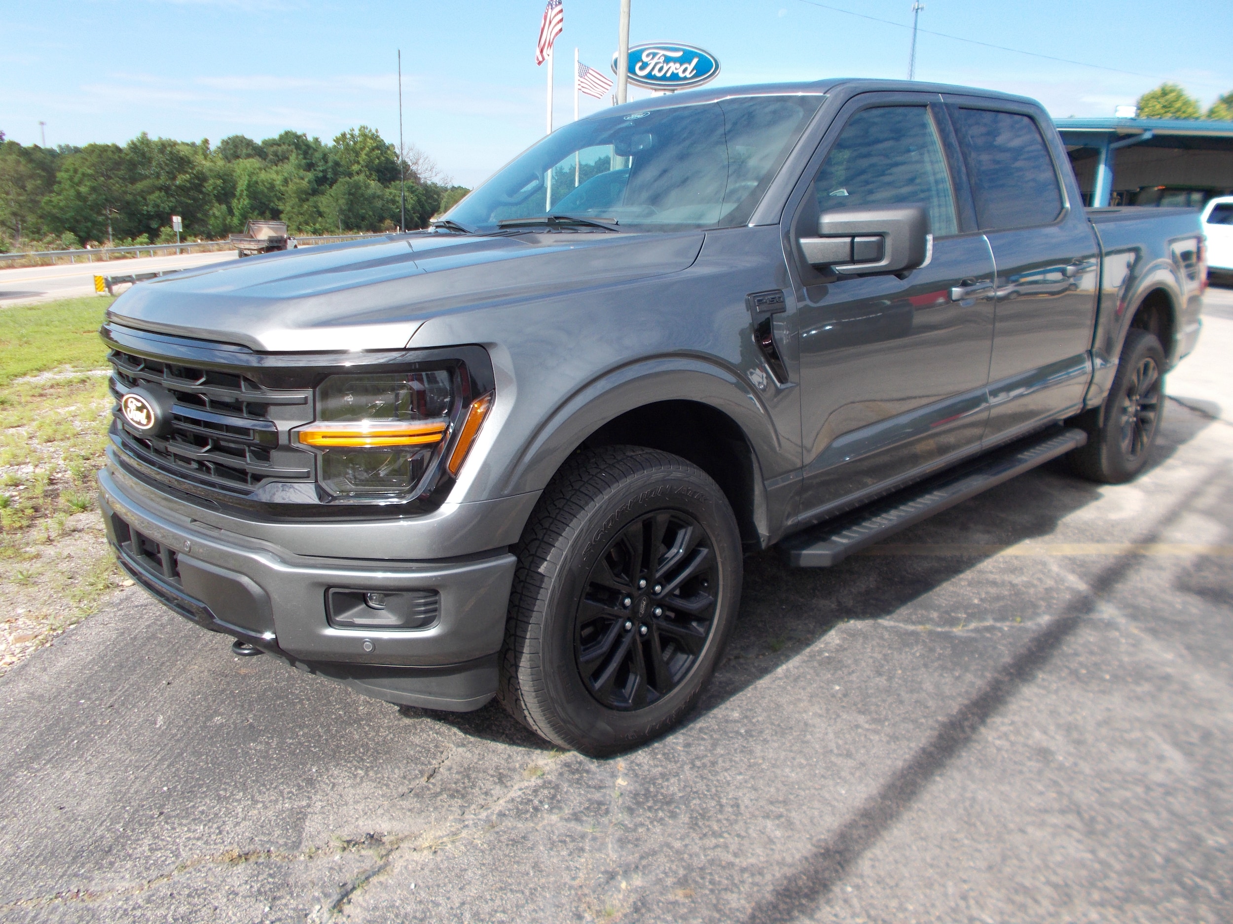 2025 Ford F-150 XLT 4x4 SuperCrew 5-1/2 Box's photo