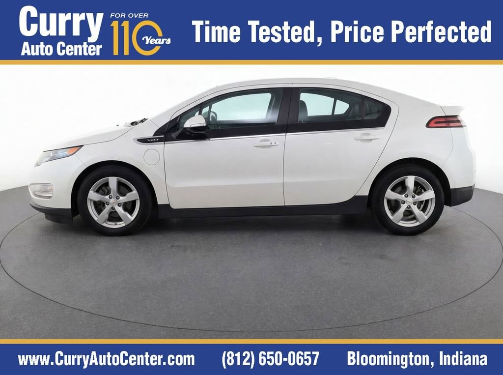 Used 2015 Chevrolet Volt Base with VIN 1G1RA6E40FU117042 for sale in Bloomington, IN
