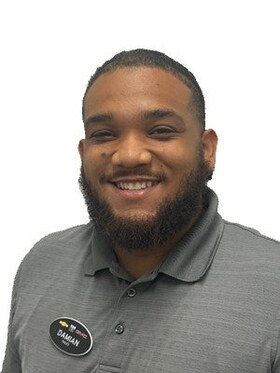 Staff member Damian Evans from ID_02d114