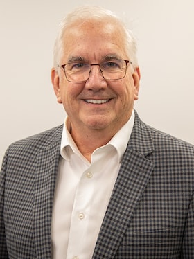 Staff member Cary Curry from ID_6f4d06