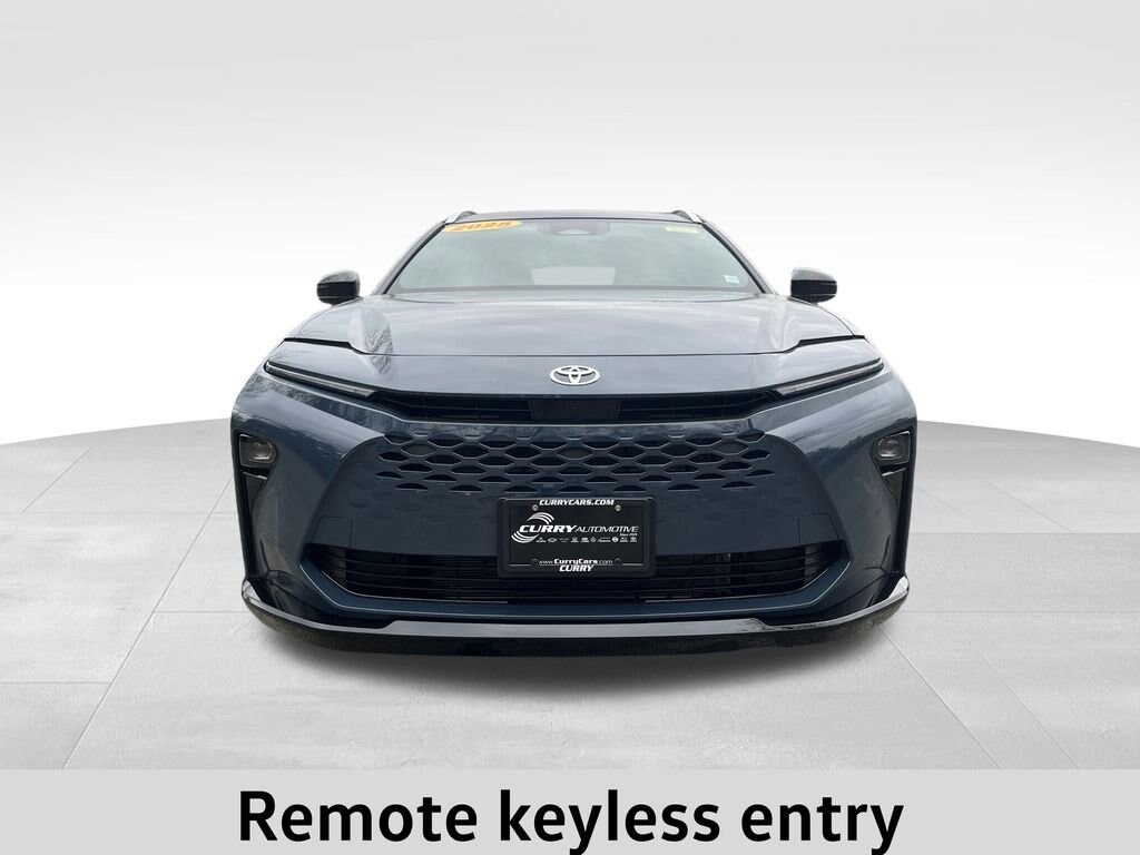 Used 2025 Toyota Crown Signia XLE SUV