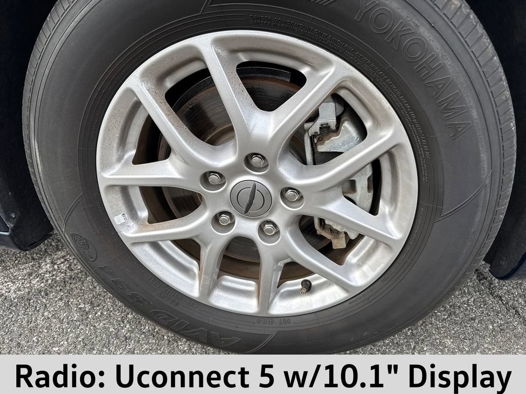 Used 2024 Chrysler Pacifica Touring L with VIN 2C4RC1BG6RR101786 for sale in Scarsdale, NY