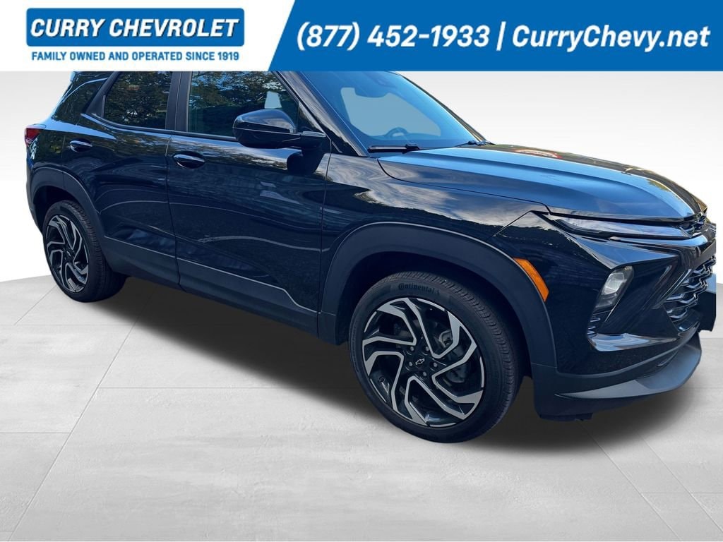 Used 2025 Chevrolet Trailblazer RS SUV
