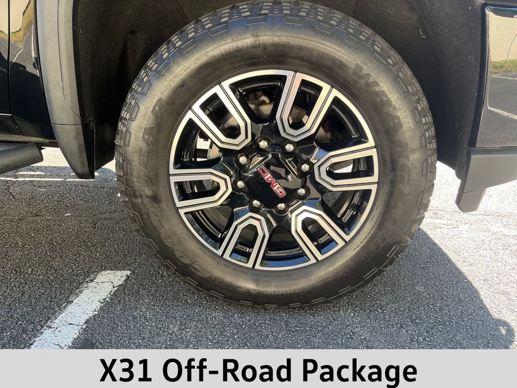 Used 2022 GMC Sierra 2500 HD AT4 Truck Crew Cab