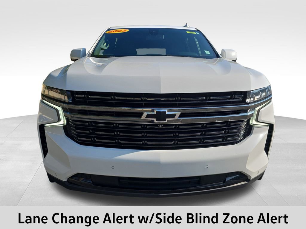 2022 Chevrolet Suburban RST photo 3