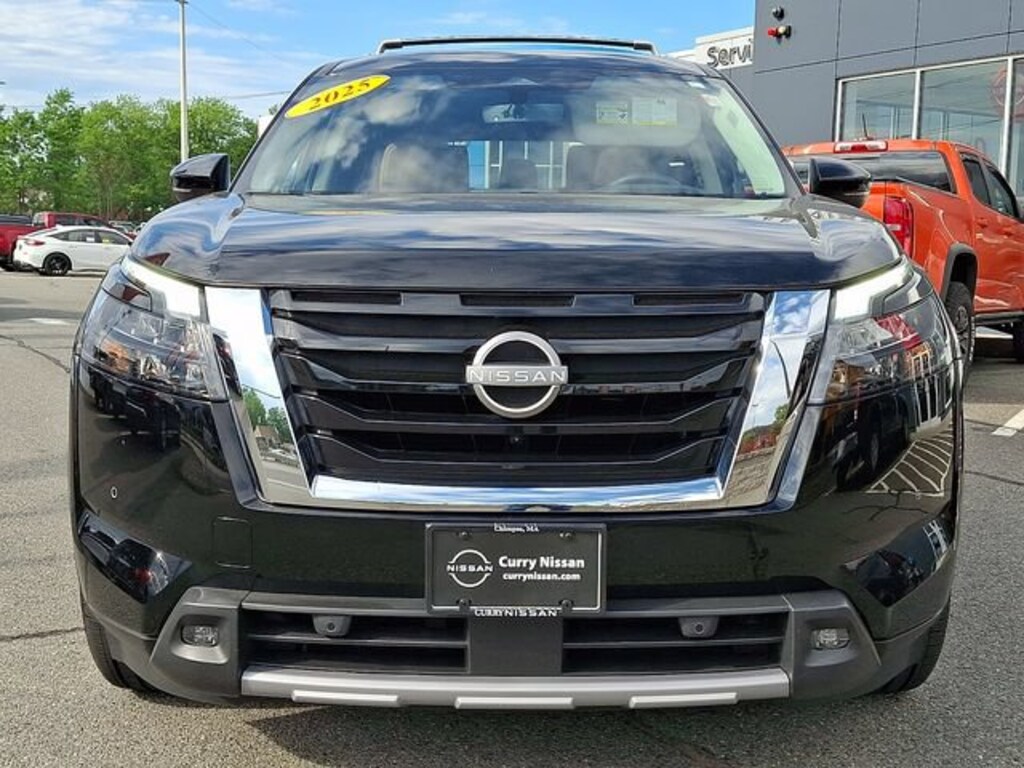 Used 2025 Nissan Pathfinder Platinum SUV