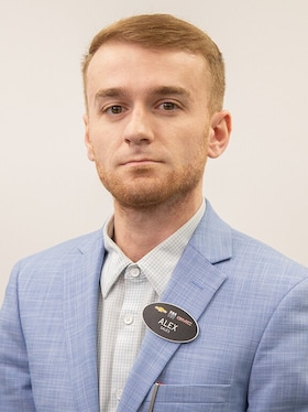 Staff member Alex Demitsas from ID_68d351